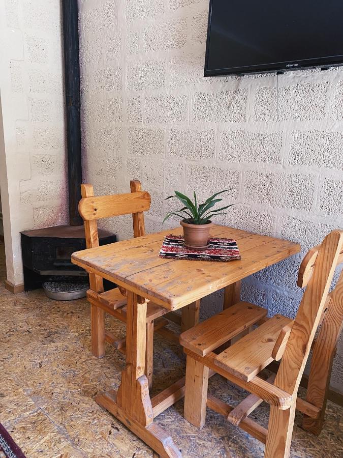Hovek Guest House Dilisan Kültér fotó