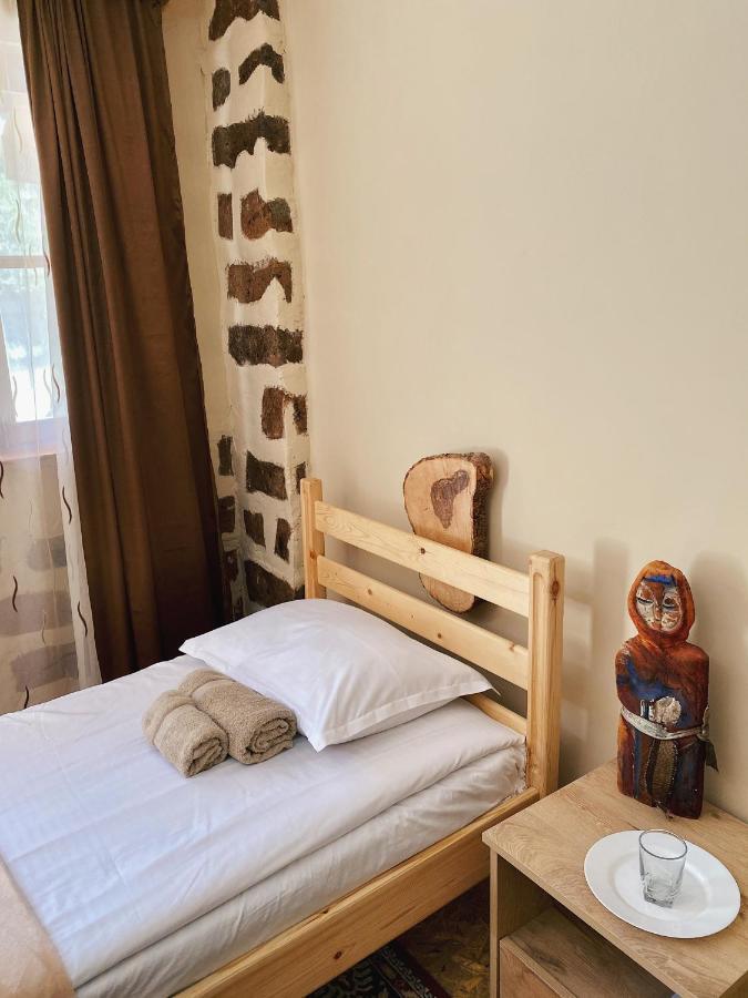 Hovek Guest House Dilisan Kültér fotó
