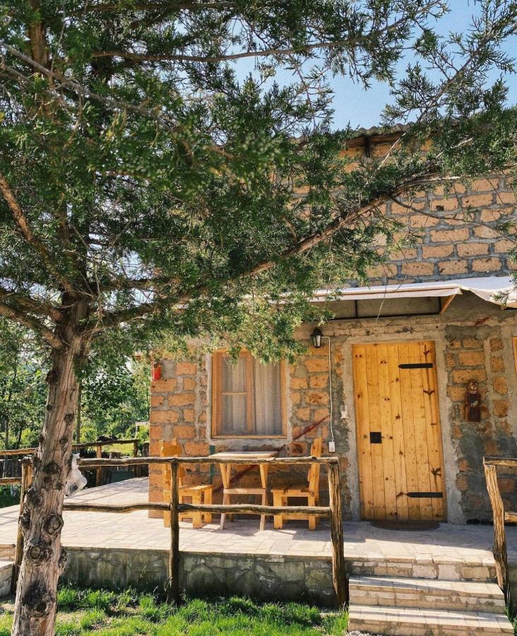 Hovek Guest House Dilisan Kültér fotó