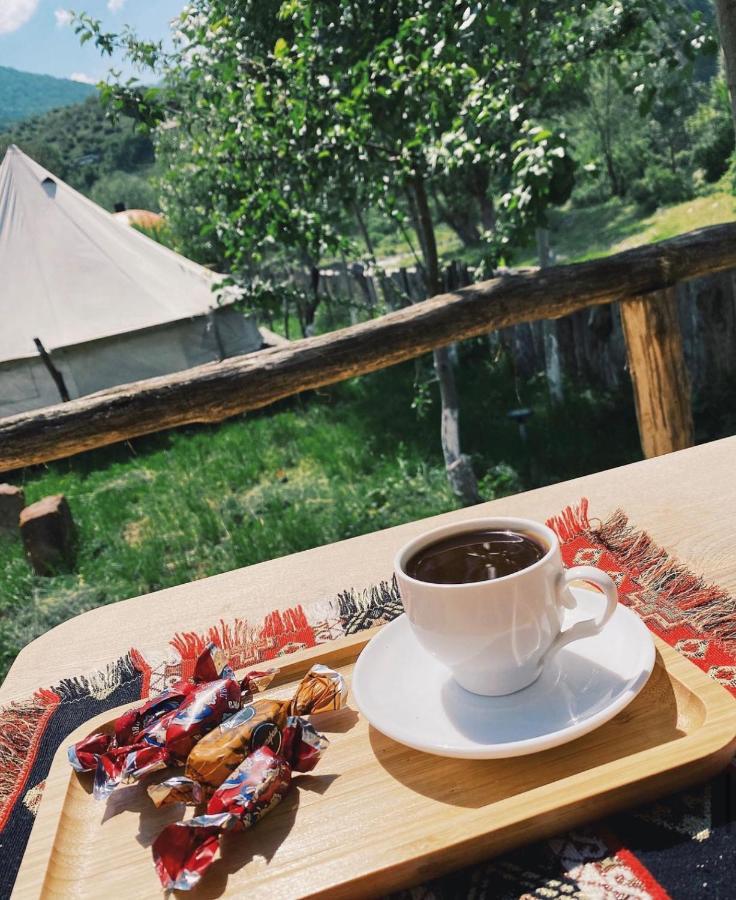 Hovek Guest House Dilisan Kültér fotó