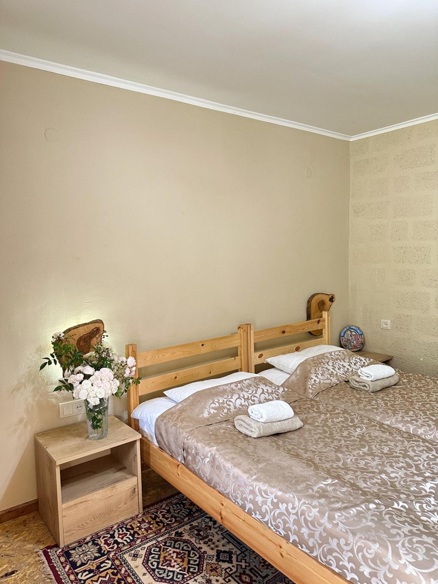 Hovek Guest House Dilisan Kültér fotó